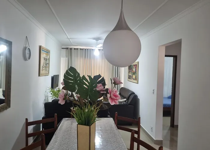 Linda cobertura de 3 quartos na praia grande em Ubatuba