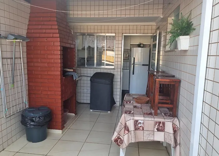 Linda cobertura de 3 quartos na praia grande em Ubatuba